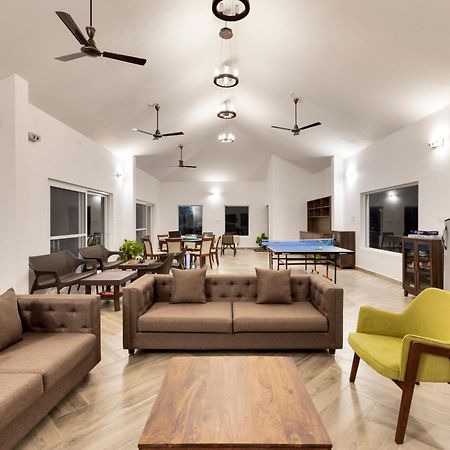 Tusker Trail By Luxunlock Hotell Suntikoppa Exteriör bild