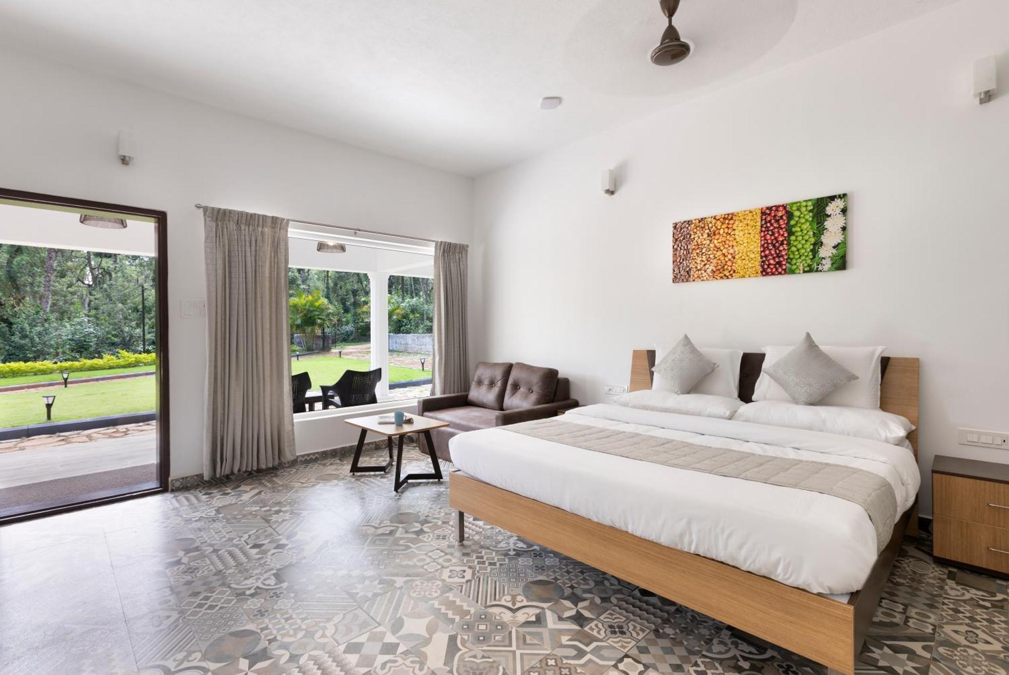 Tusker Trail By Luxunlock Hotell Suntikoppa Exteriör bild
